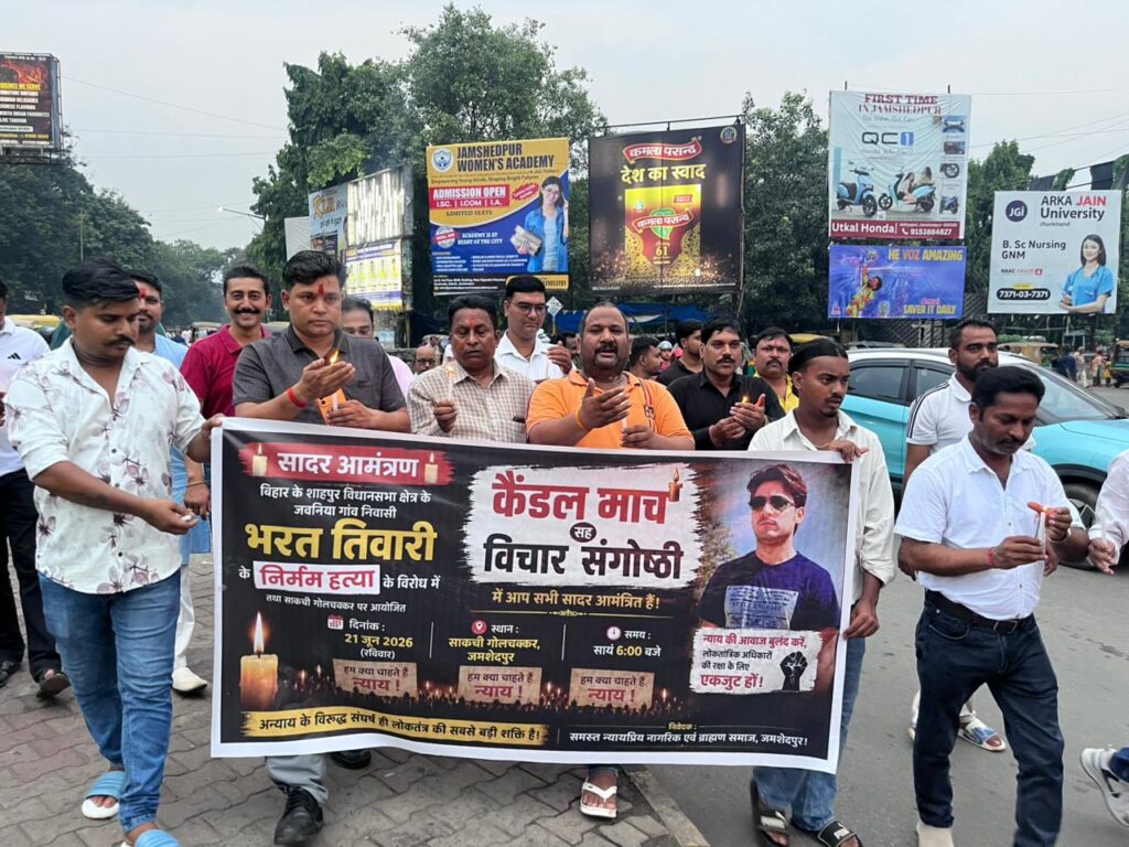 भरत तिवारी के कथित फर्जी एनकाउंटर के विरोध में कैंडल मार्च, निष्पक्ष जांच की उठी मांग