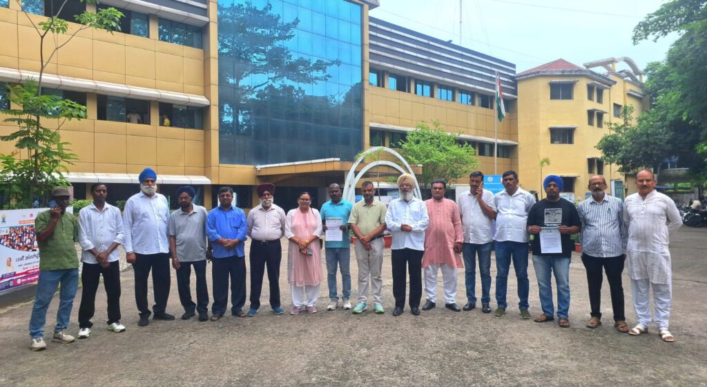 जदयू ने पेट्रोल पंपों पर ईंधन की गुणवत्ता की जांच की उठाई मांग, उपायुक्त को सौंपा ज्ञापन