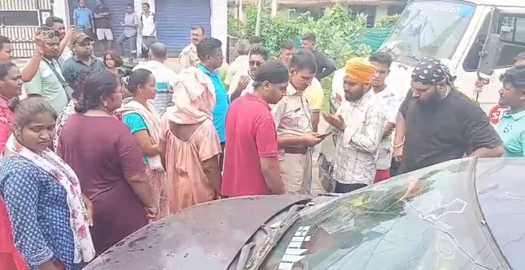जमशेदपुर में तेज रफ्तार का कहर : नशे में धुत ट्रक चालक ने मचाया तांडव, कई वाहन क्षतिग्रस्त