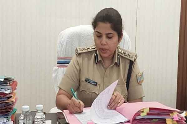 सरायकेला-खरसावां में पुलिस महकमे में बड़ा फेरबदल, आदित्यपुर और गम्हरिया को मिले नए थाना प्रभारी, कानून-व्यवस्था को और मजबूत बनाने के लिए एसपी निधि द्विवेदी का अहम निर्णय, बेहतर पुलिसिंग और अपराध नियंत्रण पर रहेगा फोकस