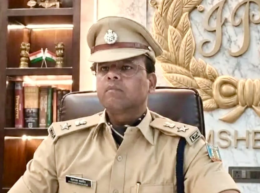 जमशेदपुर में SSP डॉ. एहतेशाम वकारिब का एक्शन मोड : अवैध कारोबार पर थाना प्रभारियों की तय होगी जवाबदेही