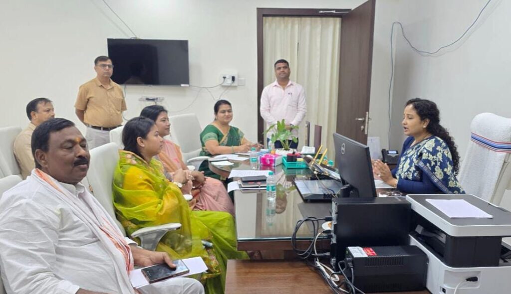 महिला एवं बाल विकास समिति की बैठक में शामिल हुईं विधायक पूर्णिमा साहू, महिलाओं व बच्चों के समग्र विकास पर हुई विस्तृत चर्चा