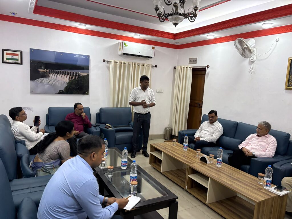 टाटानगर रेलवे स्टेशन सलाहकार समिति की बैठक संपन्न, स्टेशन पुनर्विकास, यात्री सुविधाओं और समयपालन पर हुई विस्तृत चर्चा
