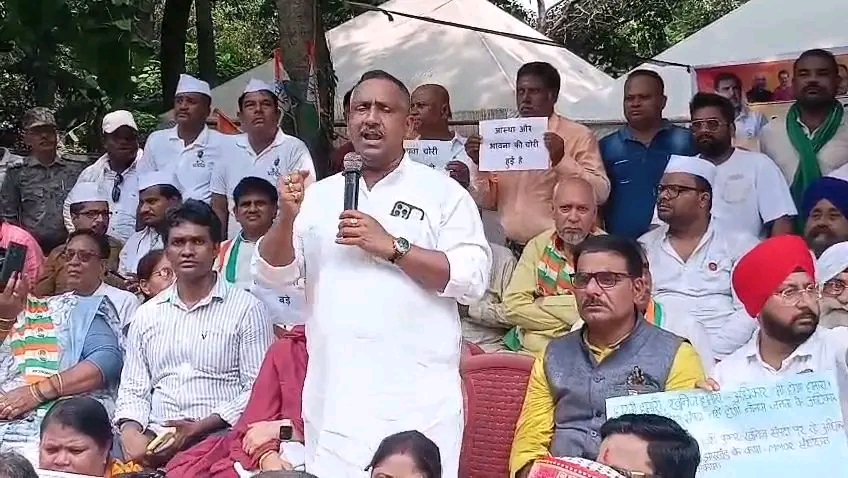 राम मंदिर के चढ़ावे में कथित चोरी का मामला, कांग्रेस ने राष्ट्रपति से निष्पक्ष जांच और सख्त कार्रवाई की मांग
