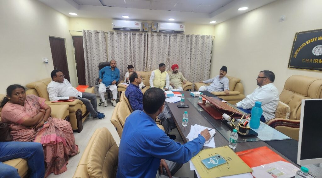 अल्पसंख्यक आयोग की बैठक में कई अहम प्रस्ताव पारित, इमरोज मॉब लिंचिंग मामले में एक सप्ताह में रिपोर्ट तलब