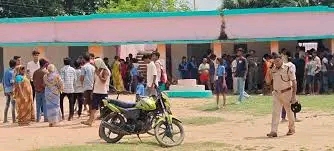 नवादा में छात्राओं से छेड़खानी के आरोप में हेडमास्टर गिरफ्तार