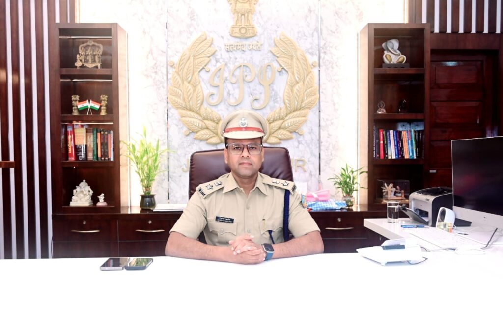 JAMSHEDPUR : अपराधियों की आर्थिक कमर तोड़ेगी पुलिस, खंगाली जाएगी चल-अचल संपत्ति