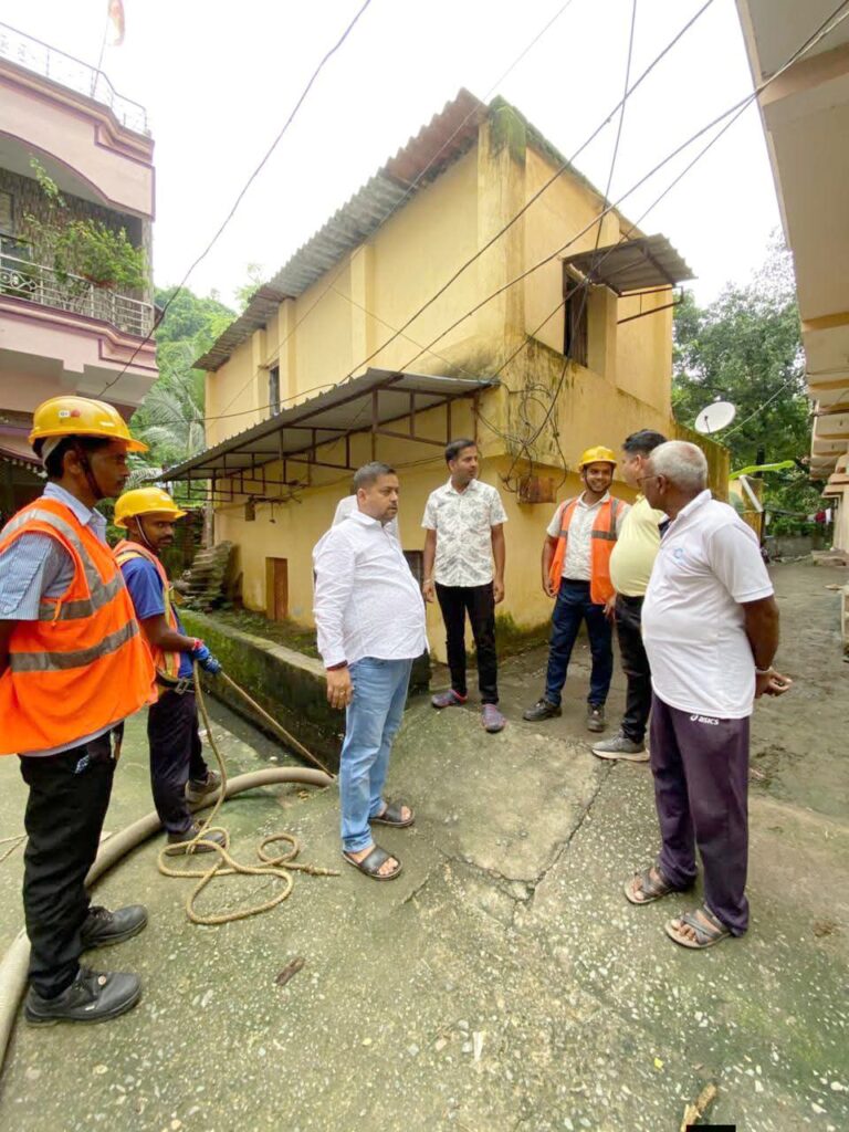 विधायक पूर्णिमा साहू के पहल पर भुइयांडीह ब्राह्मण टोला में वर्षों पुरानी जलजमाव की समस्या के स्थायी समाधान हेतु युद्धस्तर पर शुरू हुआ कार्य, लोगों को जलजमाव से मिलेगी निजात