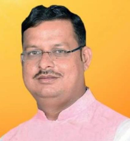 कार्यकर्ता दरवाजे पर, फैसले बंद कमरे में! कर्मवीर के जाते ही विकास का करारा वार…. बोले अब जमीनी कार्यकर्ताओं के लिए खुल सकता है संगठन में आगे बढ़ने का रास्ता, नेतृत्व को पुराने दौर की समीक्षा करनी चाहिए
