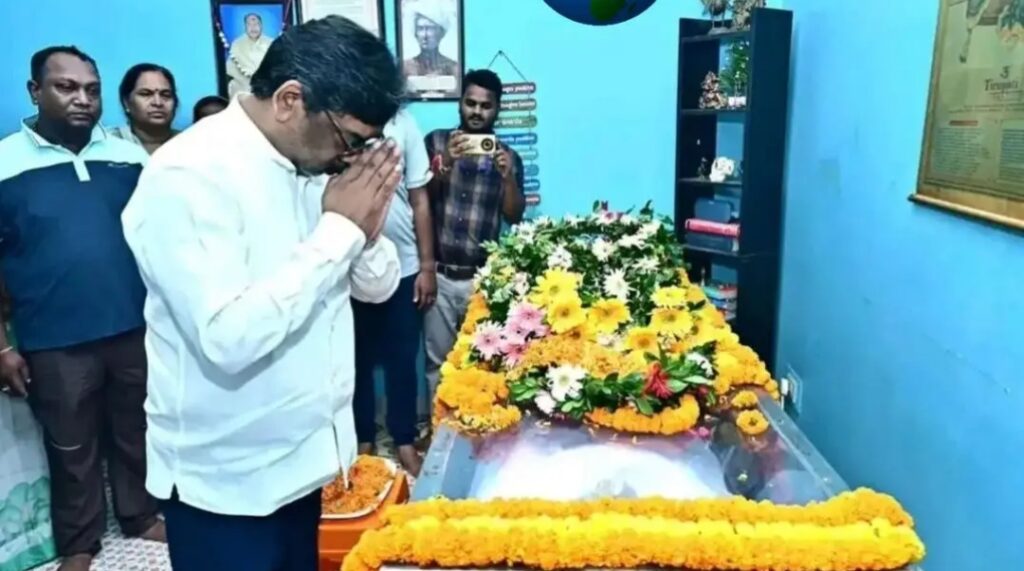 सीएम हेमंत सोरेन ने पूर्व मंत्री स्व. विमला प्रधान को दी भावपूर्ण श्रद्धांजलि