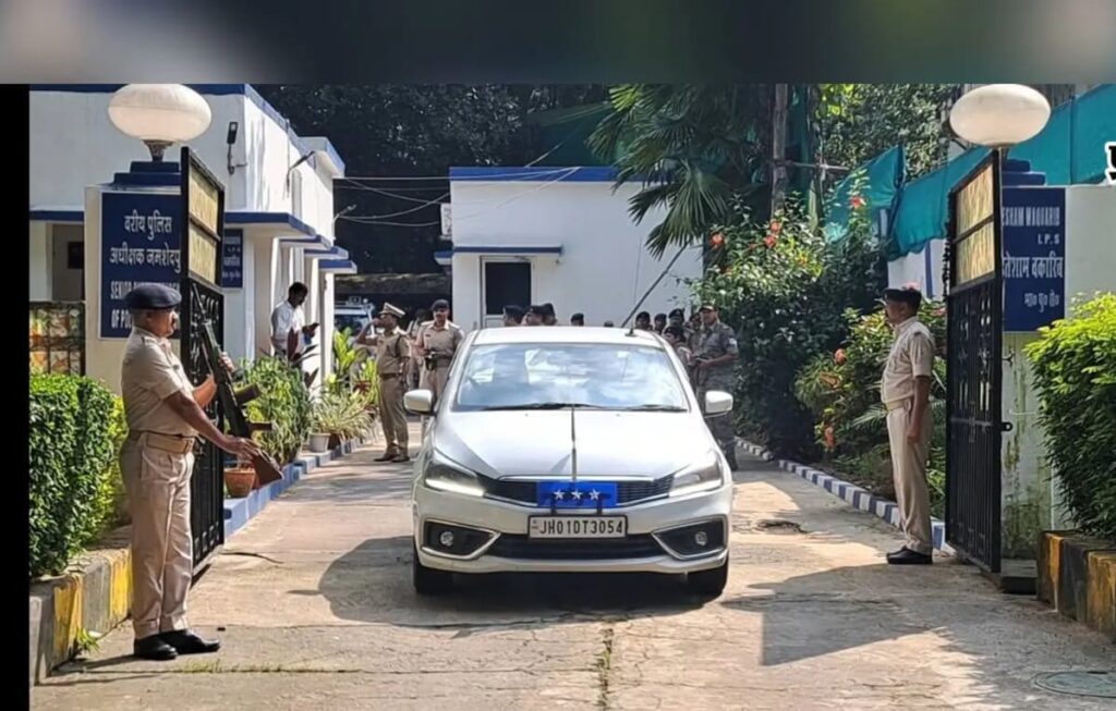 जमशेदपुर पहुंचीं डीजीपी तदाशा मिश्रा, पूर्वी सिंहभूम और सरायकेला के वरीय पुलिस अधिकारियों के साथ की उच्चस्तरीय समीक्षा बैठक