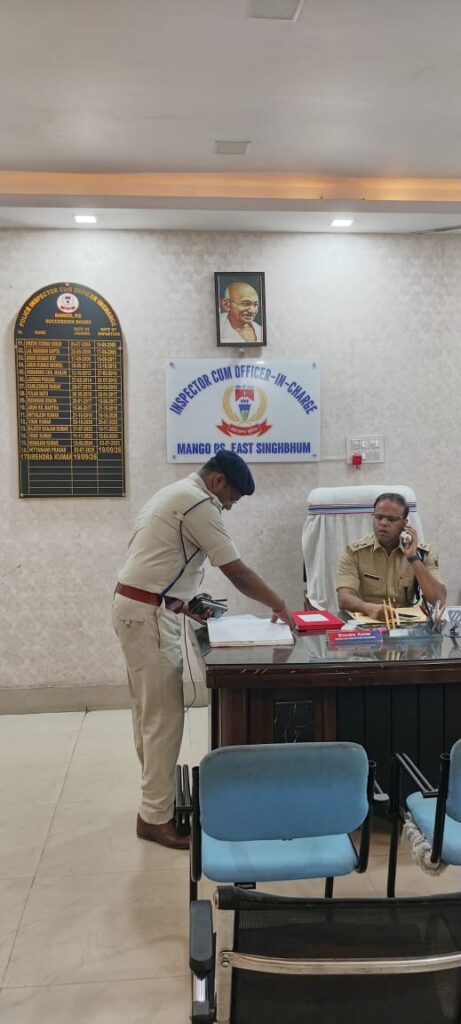 मानगो थाना का एसएसपी ने किया औचक निरीक्षण, दिए जरूरी निर्देश