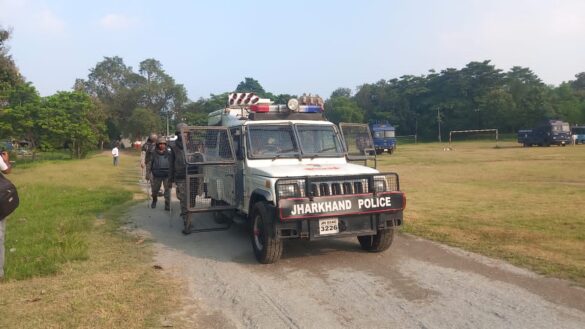 दुर्गा पूजा को लेकर जमशेदपुर पुलिस अलर्ट, गोलमुरी पुलिस लाइन में दंगा नियंत्रण का मॉक ड्रिल