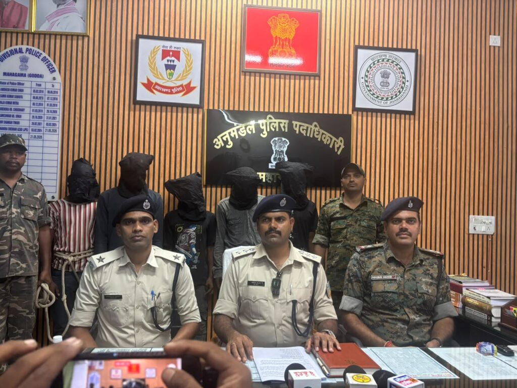 गोड्डा में नाबालिग से सामूहिक दुष्कर्म का मामला, पांच आरोपी गिरफ्तार