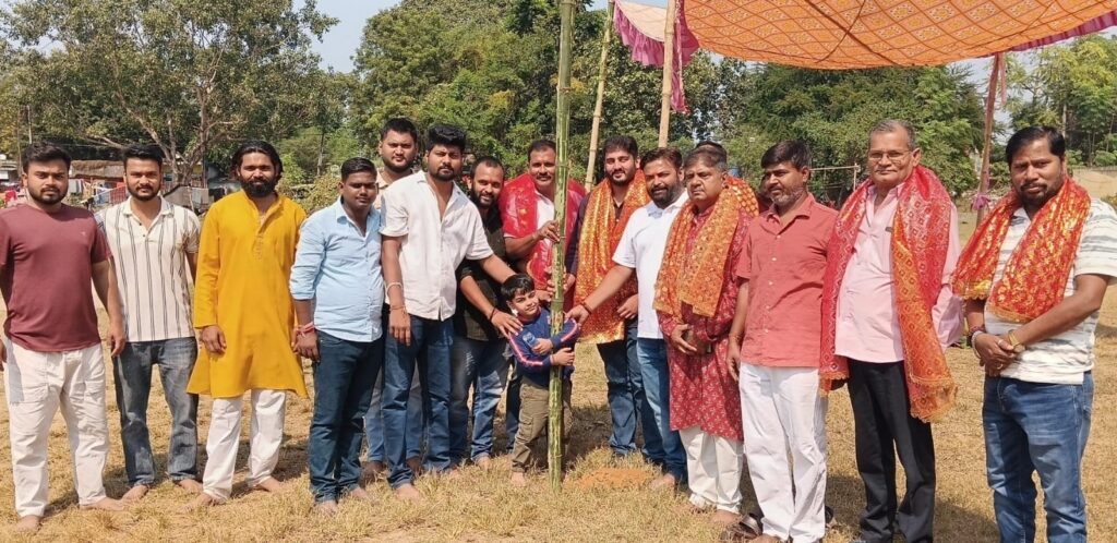 आरआईटी थाना मैदान में काली पूजा पंडाल निर्माण के लिए हुआ भूमिपूजन, 10 नवंबर को सांस्कृतिक कार्यक्रम