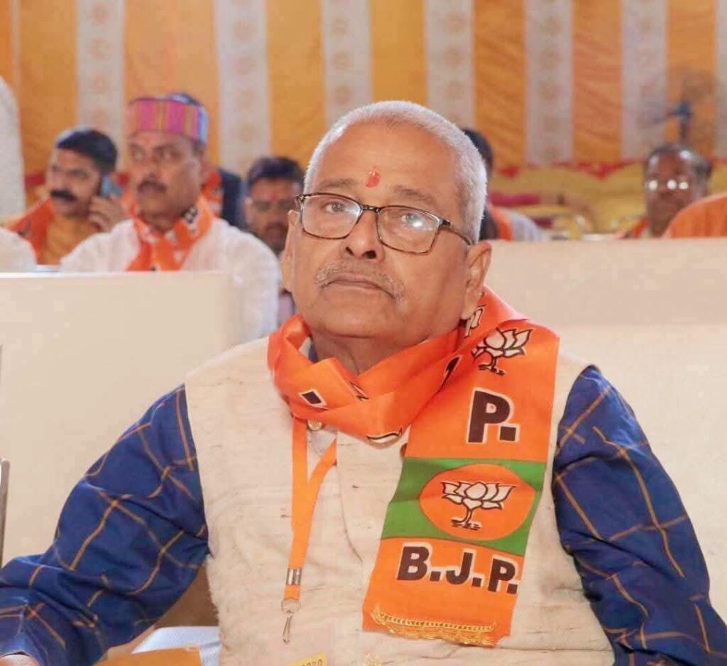 भाजपा के वरिष्ठ नेता बाबा चंद्रशेखर मिश्रा जी के आकस्मिक निधन पर दिनेश कुमार ने जताया गहरा शोक