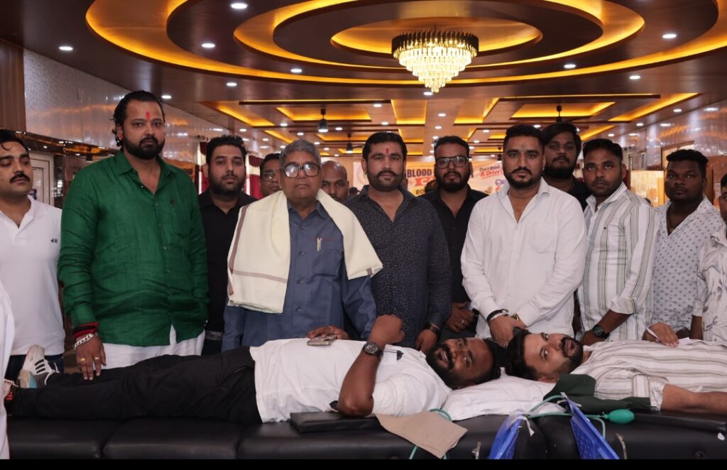 सड़क सुरक्षा के संदेश के साथ इया फाउंडेशन का 12वां रक्तदान शिविर, 270 यूनिट रक्त संग्रह
